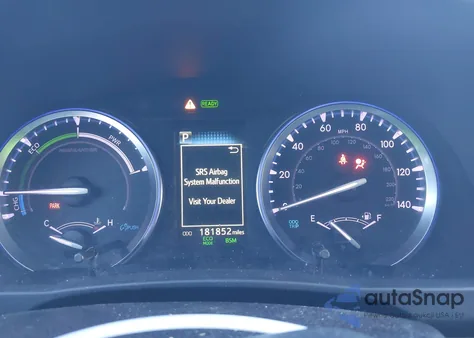 2019 Toyota Highlander Hybrid Xle z USA, uszkodzony, nr VIN 5TDJGRFH7KS065607